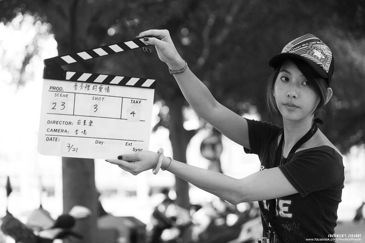 關於正妹場記的重要性... 關於正妹場記的重要性...