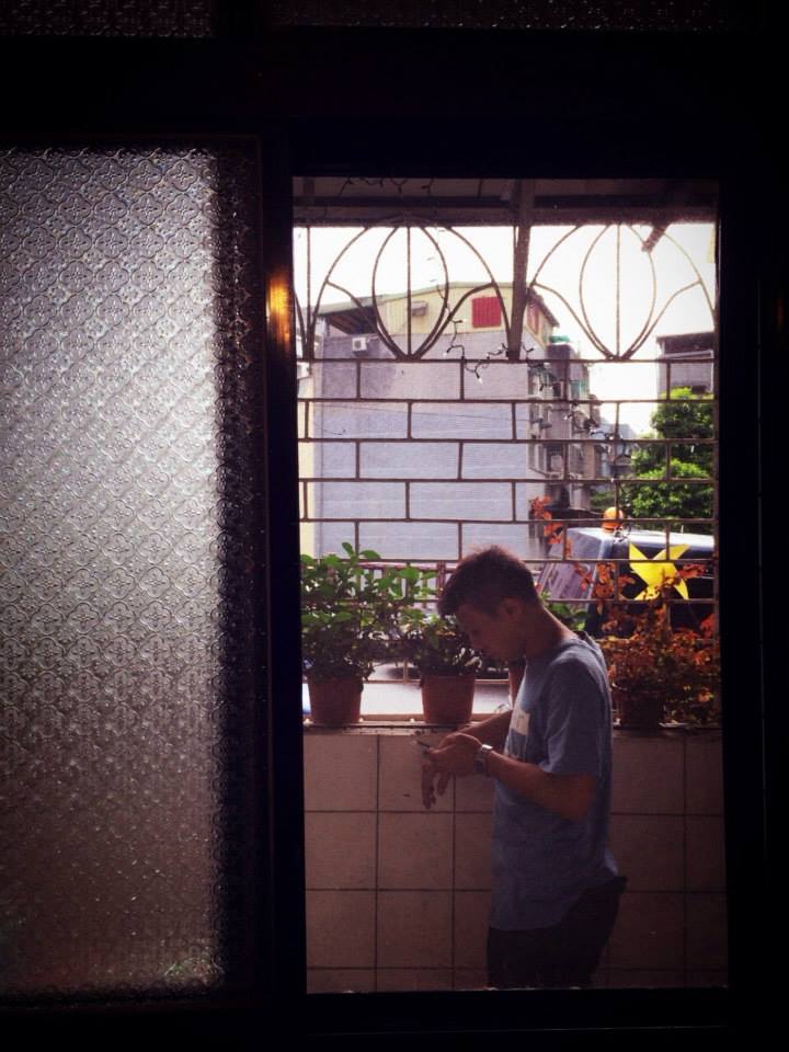 煩惱中的製片 - 小龜