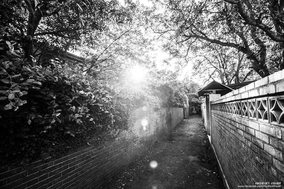 8/3清晨,又是近20小時收工!光復新村bye bye!風中邱家與香灰陳家bye bye!台中場全殺青bye bye了! 8/3清晨,又是近20小時收工!光復新村bye bye!風中邱家與香灰陳家bye bye!台中場全殺青bye bye了!