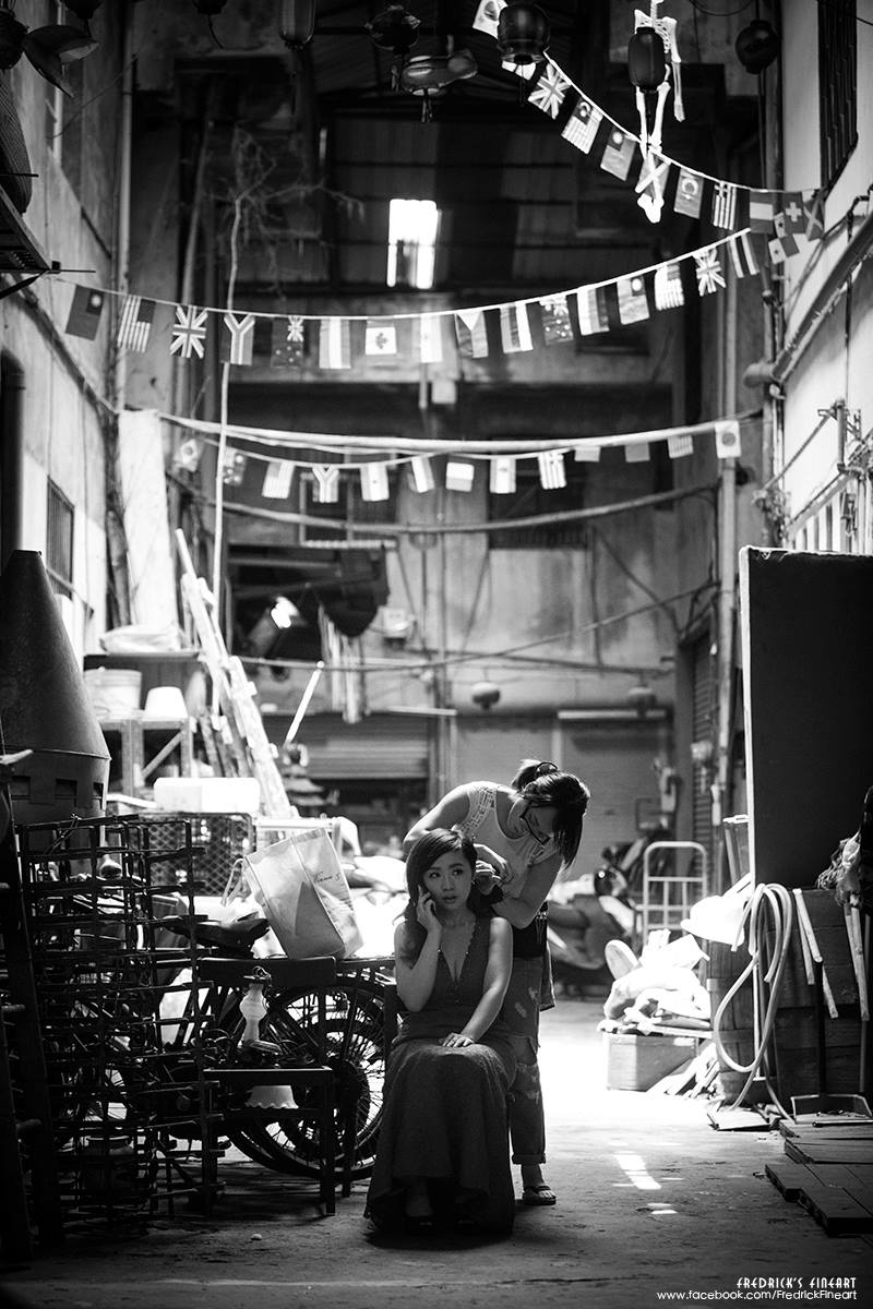 今日開工現場第一眼景象...不知道是我們嚇到她...還是她嚇到我們.... 今日開工現場第一眼景象...不知道是我們嚇到她...還是她嚇到我們....