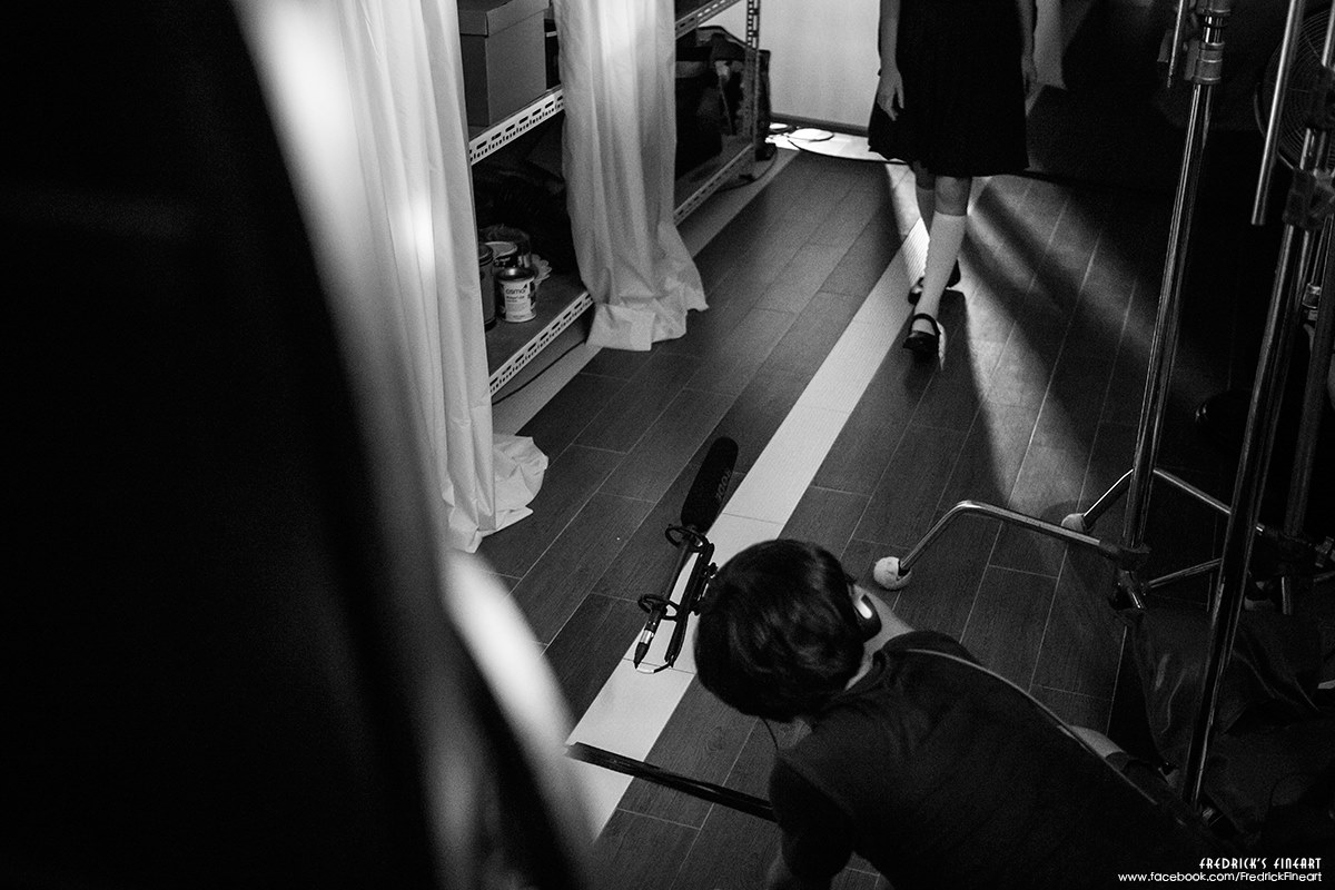 雖名為正人君子但秉持一個所謂敬業癡漢的角度... 雖名為正人君子但秉持一個所謂敬業癡漢的角度...