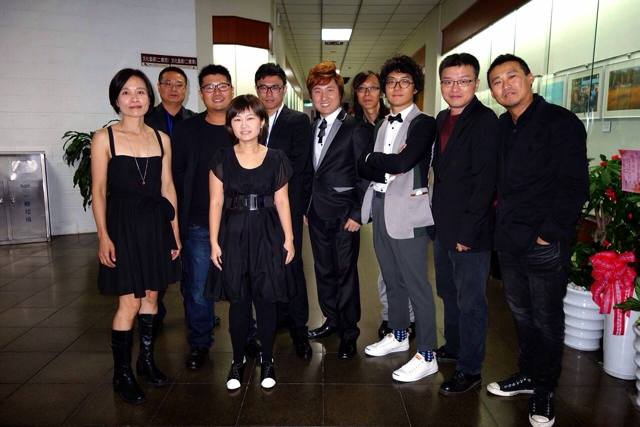 幕後英雄們, 給你們鼓掌...啪啪啪!