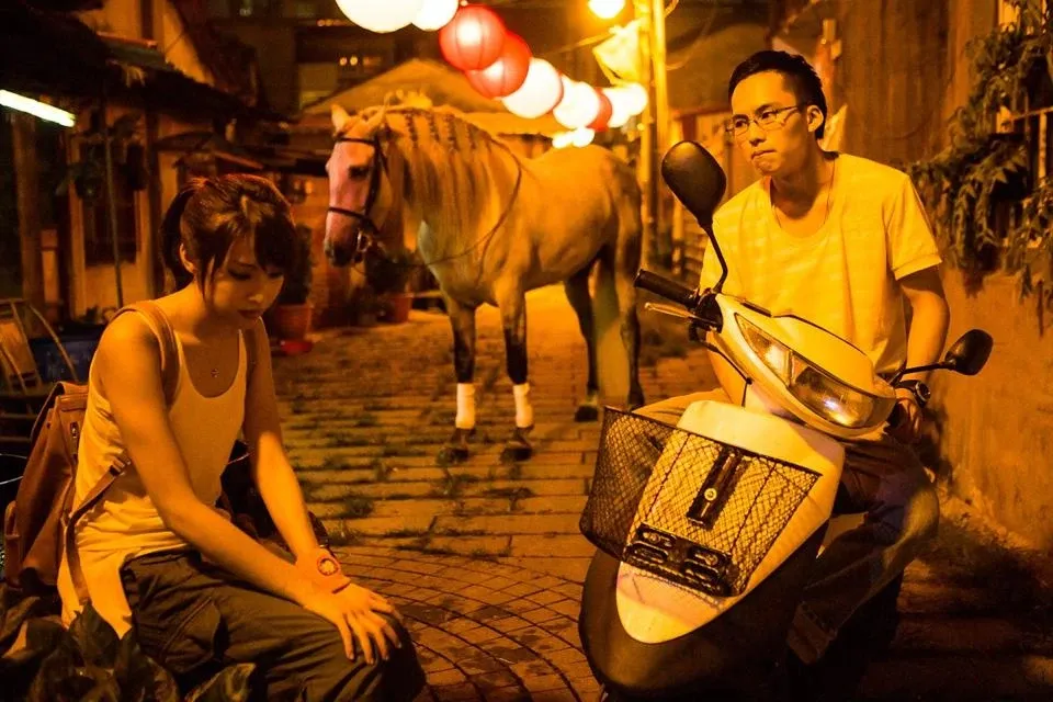 小姐，這裡晚上十點過後就沒什麼人，妳確定還要找老家嗎？